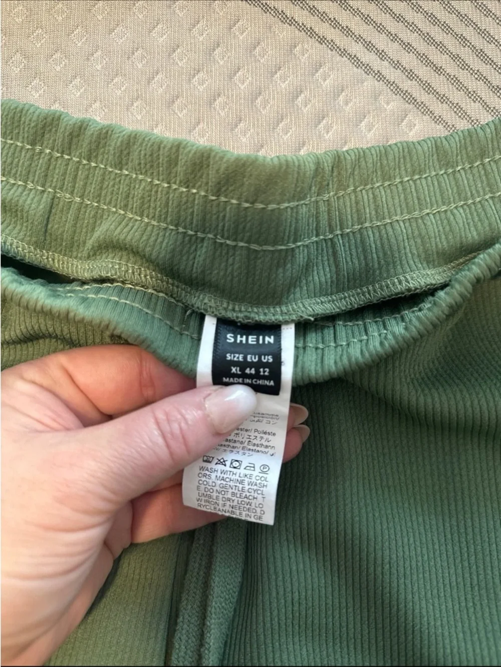 SHEIN Olive Ribbed Drawstring Shorts Set - Picture 3 of 5